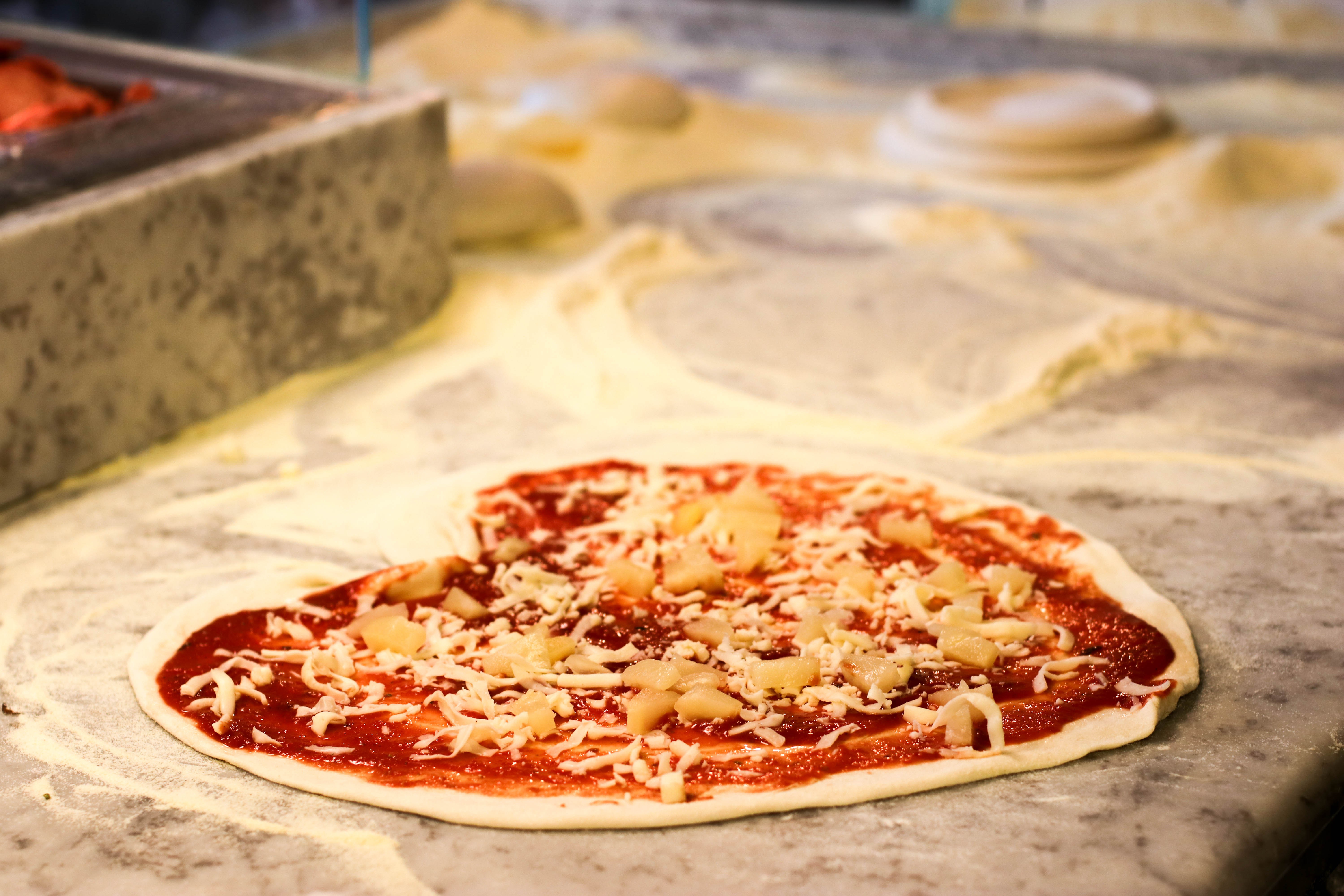 Bella München: Pizza in der L’Osteria – Blank Paper Stories